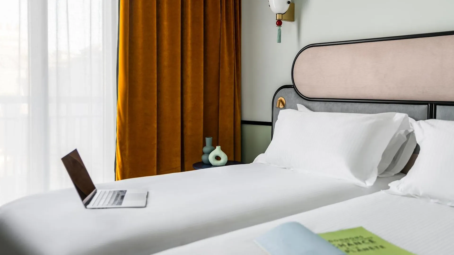 Hotel Faubourg Galant Paris - Handwritten Collection