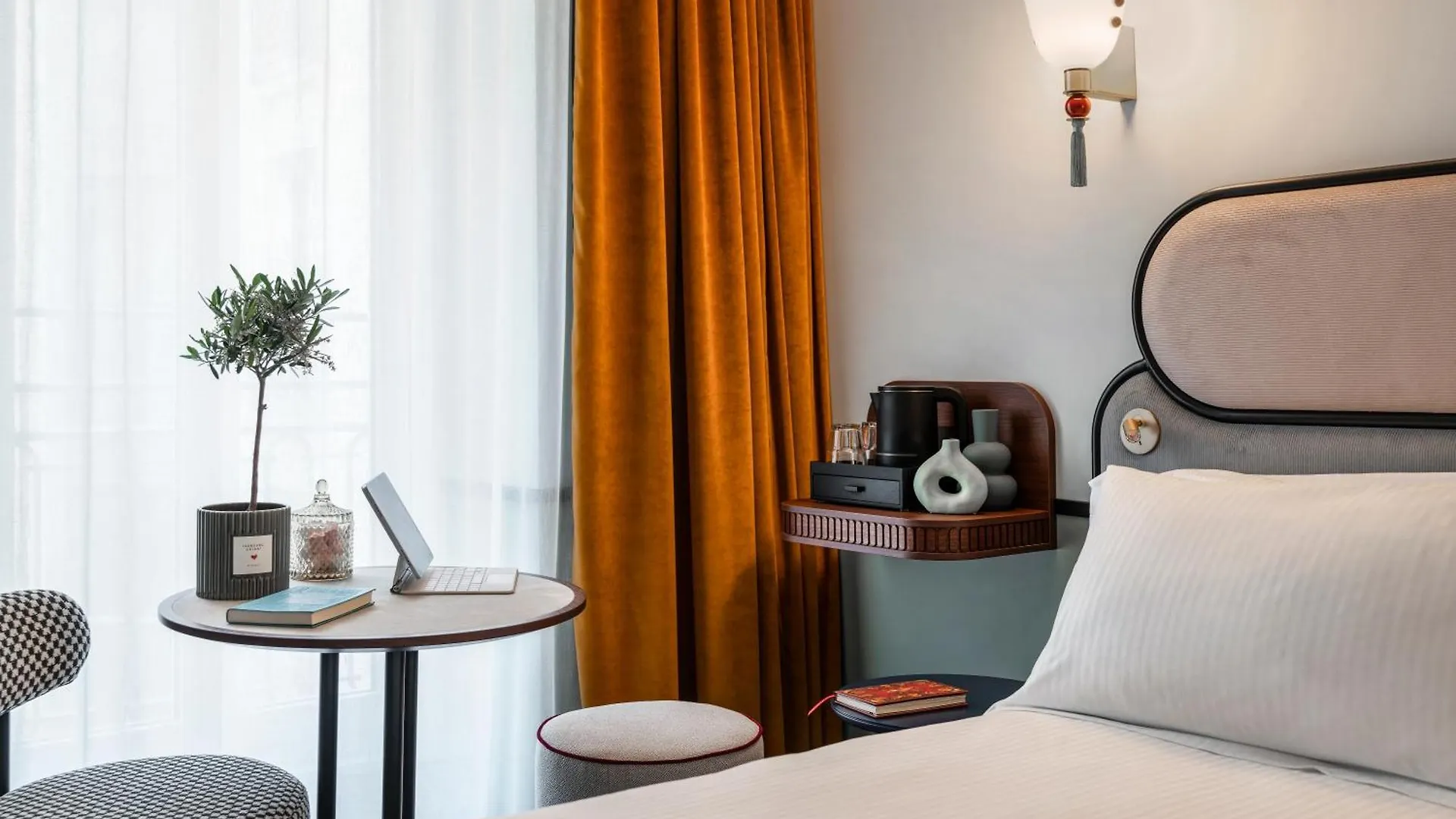 Hotel Faubourg Galant Paris - Handwritten Collection France