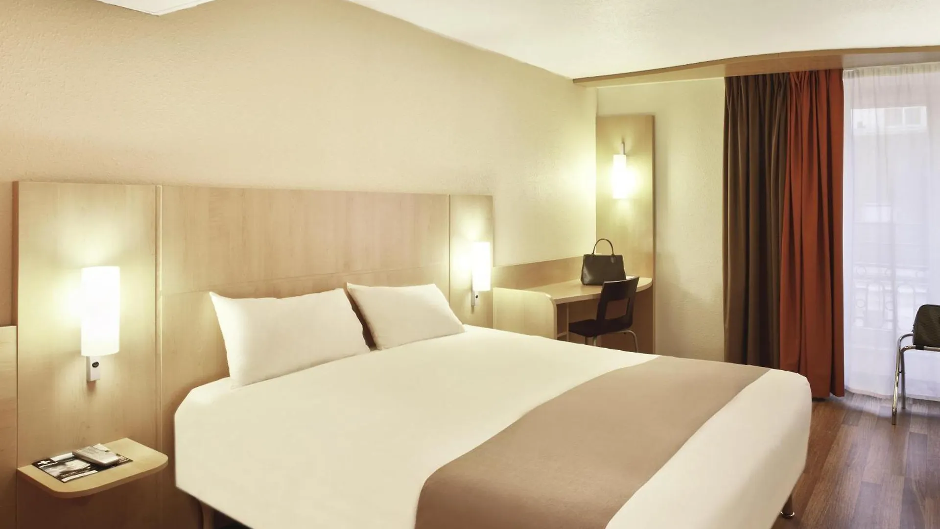 Hotel Faubourg Galant Paris - Handwritten Collection