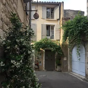 https://le-lapin-blanc.fr-provencehotel.com