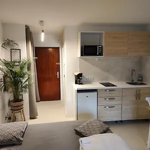 https://studio-cannes-marina.fr-provencehotel.com