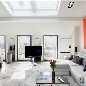 Prestige Sur Louvre Et Tuileries Apartment