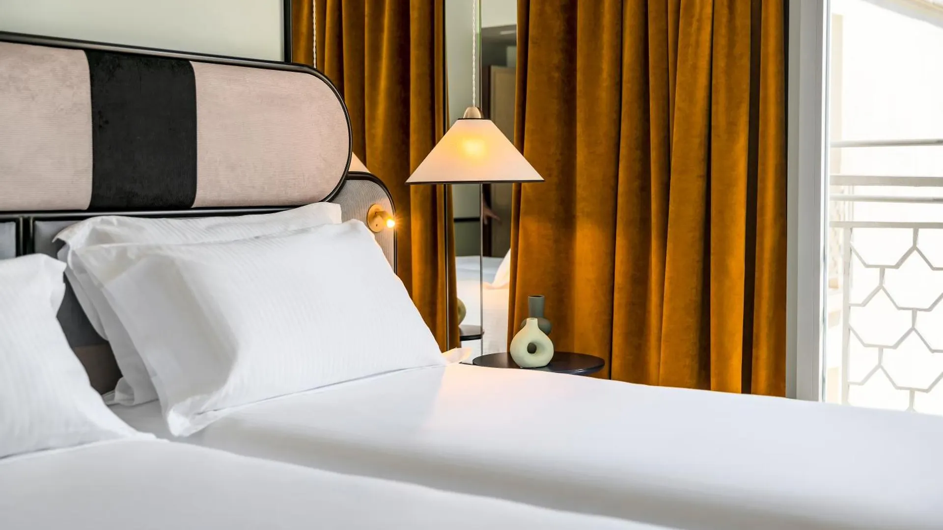 Hotel Faubourg Galant Paris - Handwritten Collection