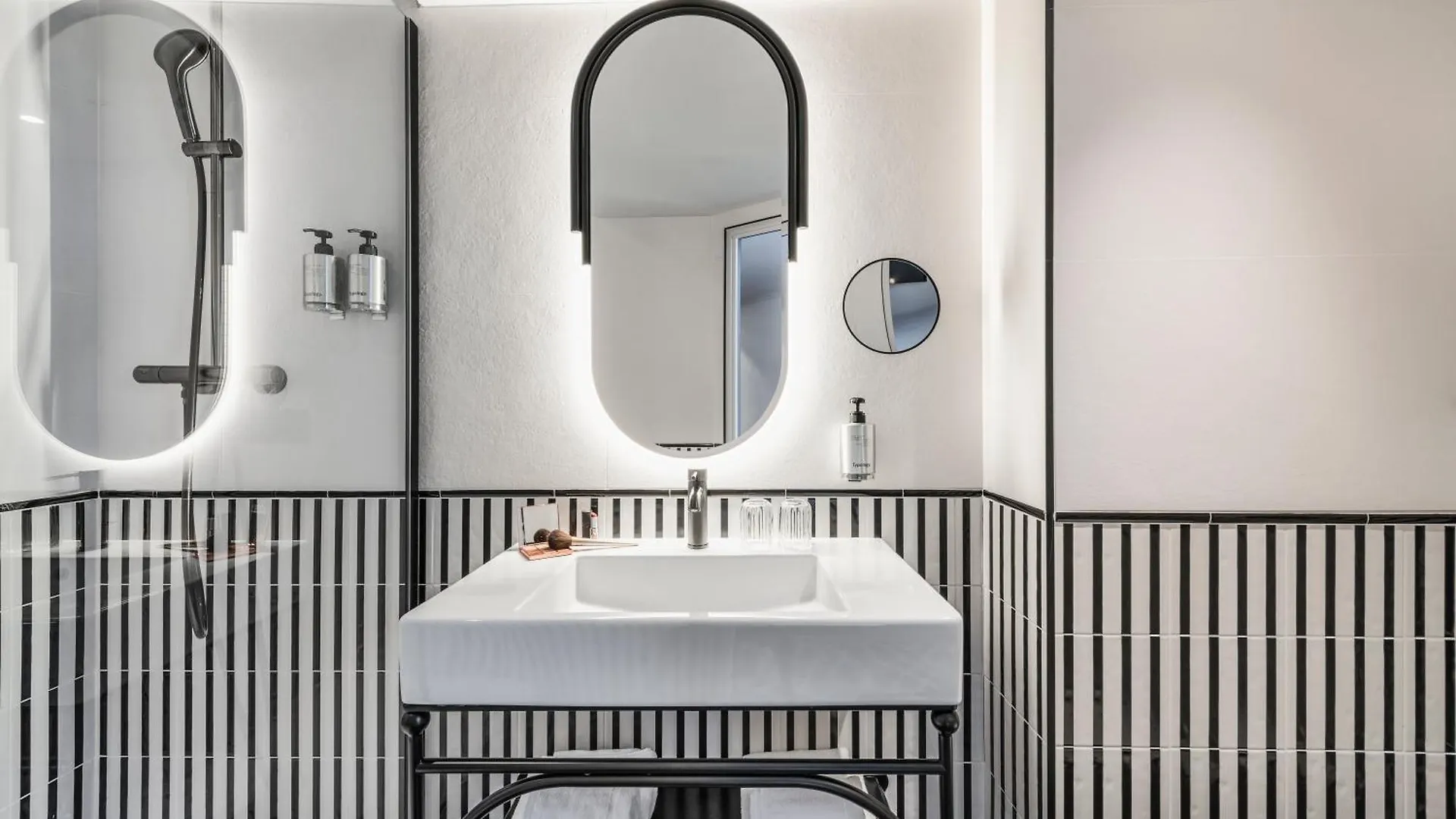 Hotel Faubourg Galant Paris - Handwritten Collection