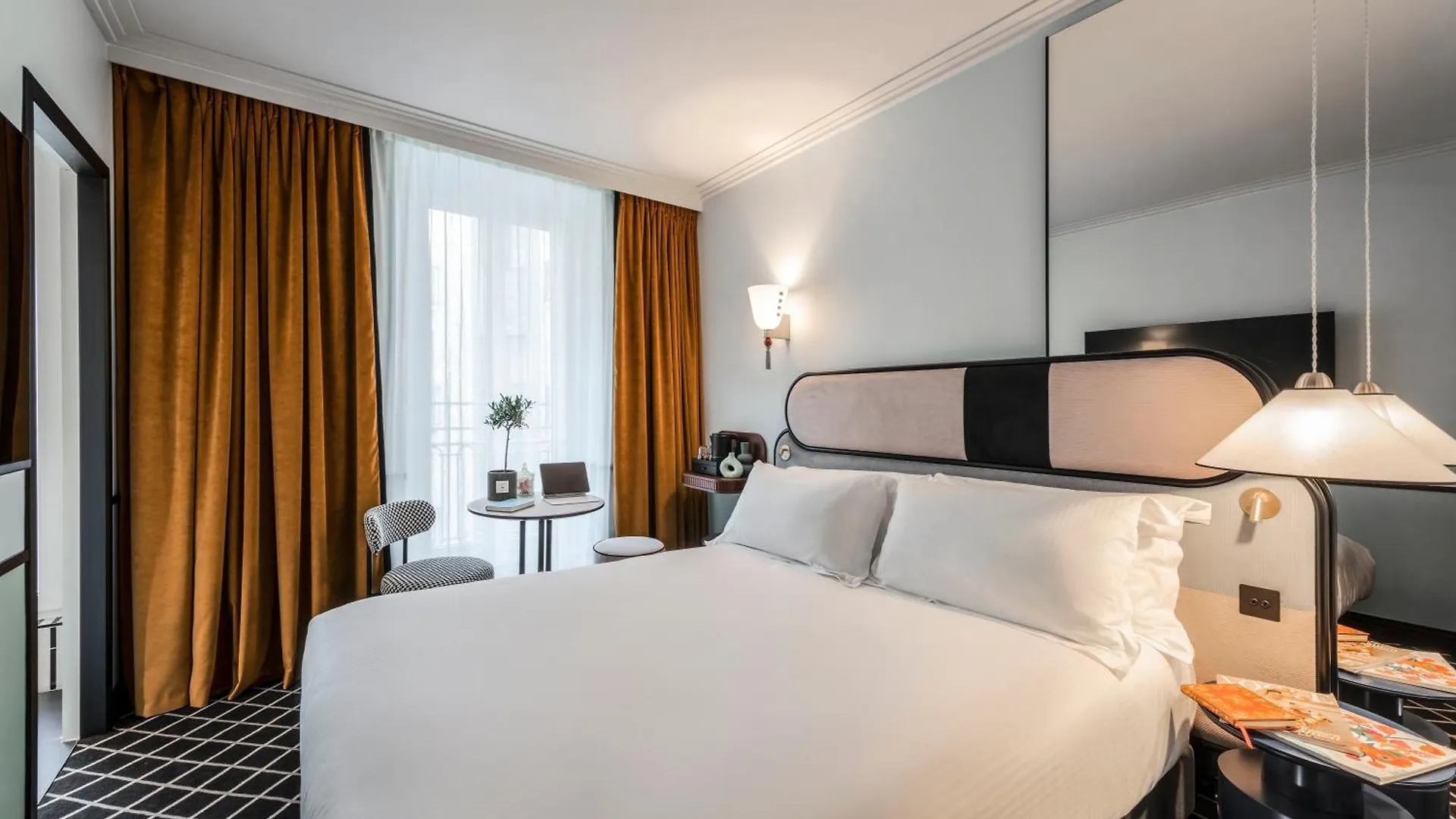 Hotel Faubourg Galant Paris - Handwritten Collection