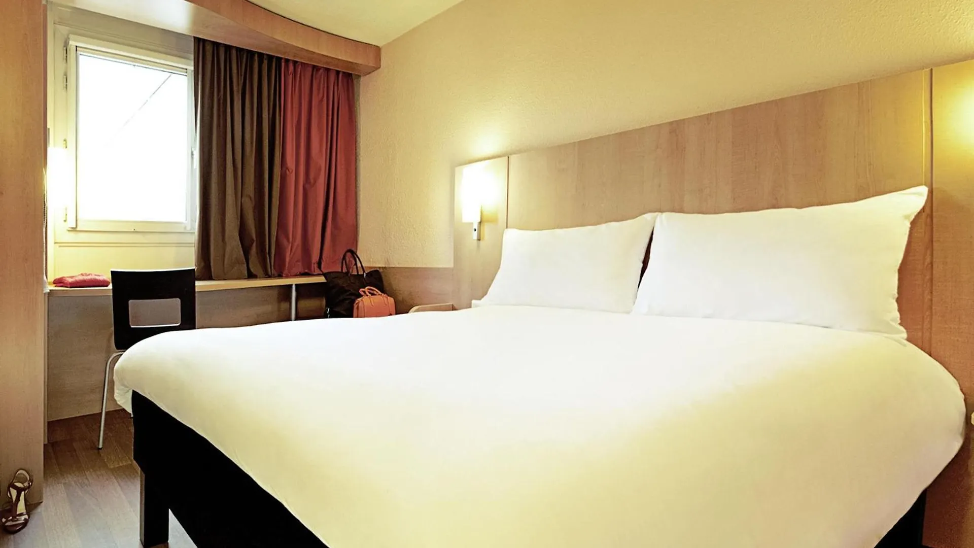 Hotel Faubourg Galant Paris - Handwritten Collection