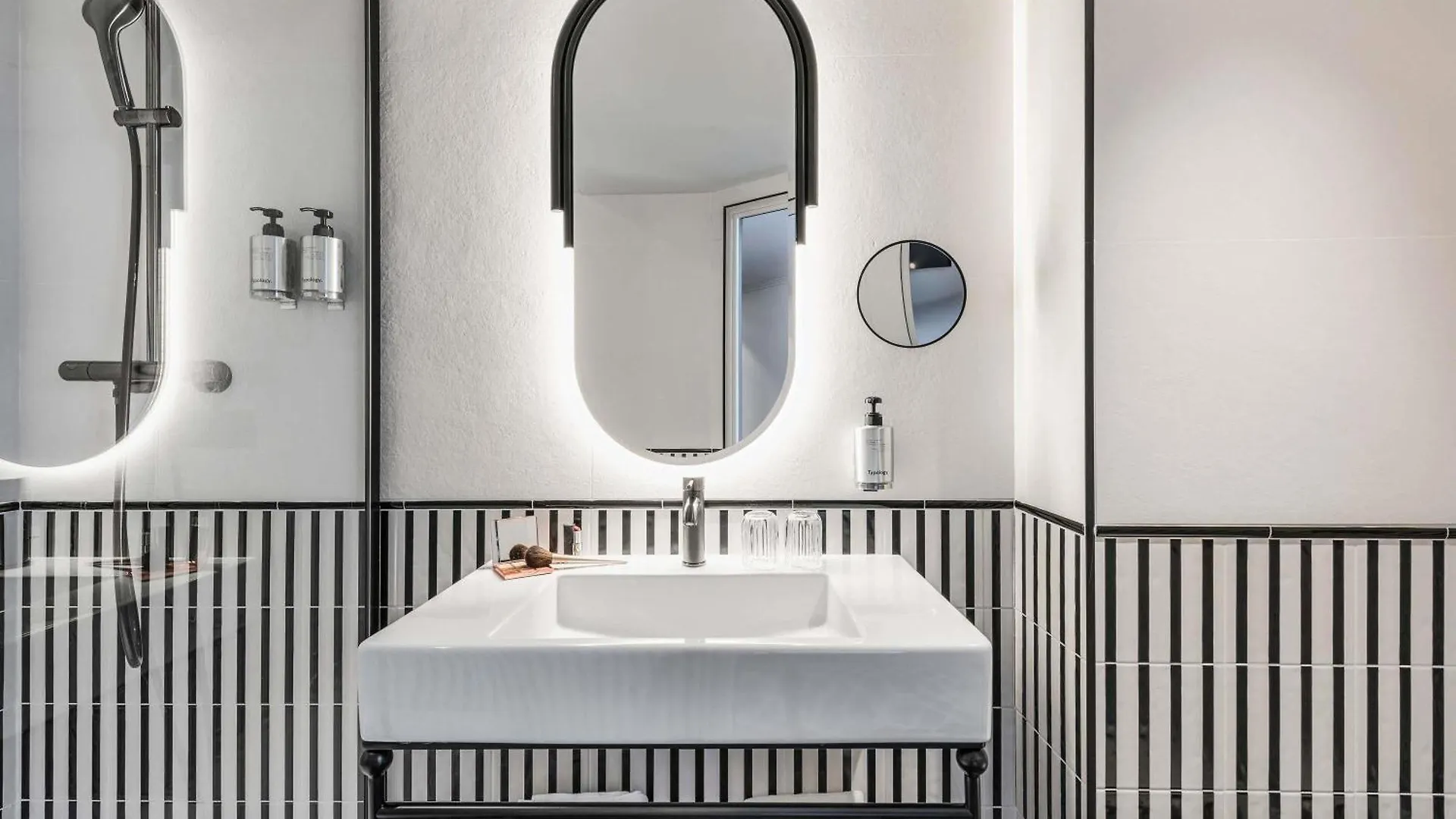 Hotel Faubourg Galant Paris - Handwritten Collection